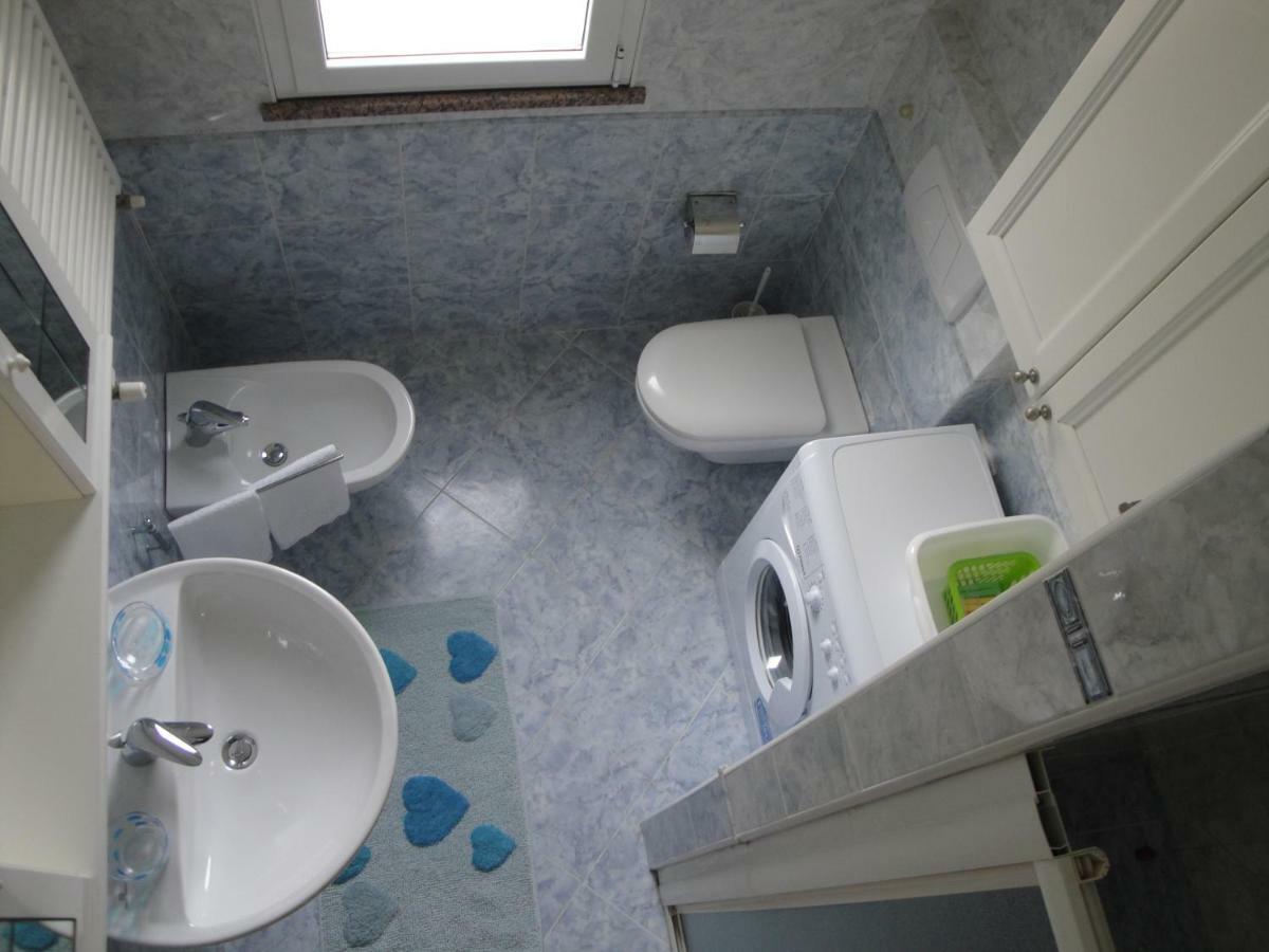 Aloe Beach Apartments, Ombrellone, Parcheggio E Uso Di Biciclette Gratis Rimini Exterior foto