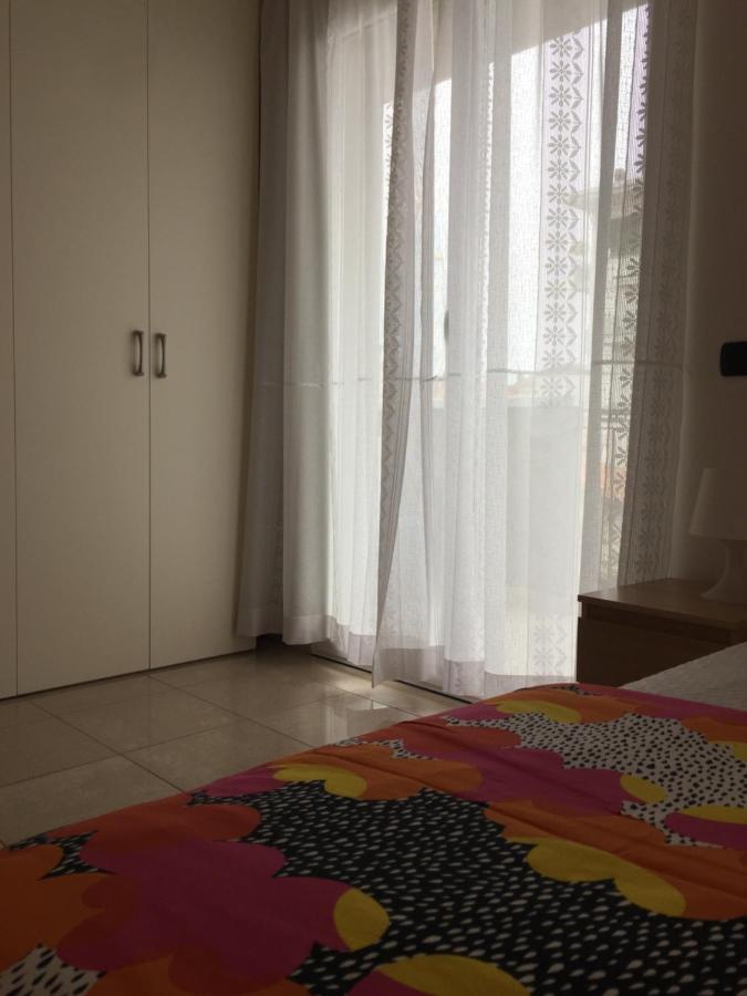 Aloe Beach Apartments, Ombrellone, Parcheggio E Uso Di Biciclette Gratis Rimini Exterior foto