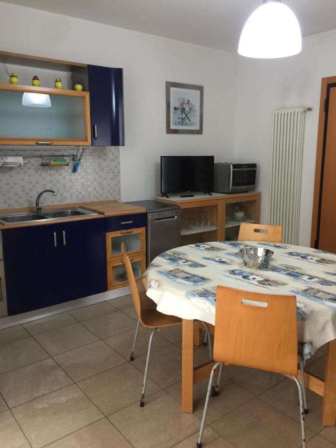 Aloe Beach Apartments, Ombrellone, Parcheggio E Uso Di Biciclette Gratis Rimini Exterior foto